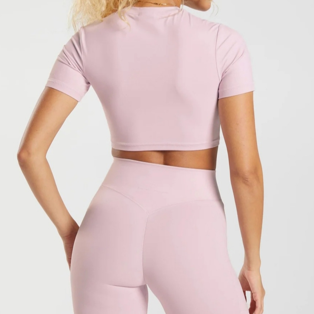 Gymshark Whitney Simmons M Petal Pink Cropped Workout Top - Picture 2 of 4
